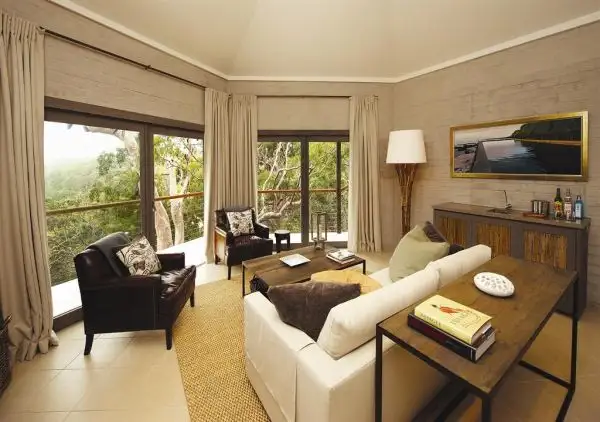 Pretty_Beach_House4