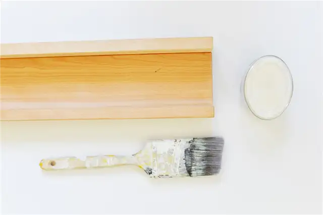 DIY (своими руками) Плавающие книжные полки Краска