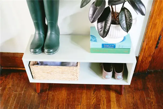 DIY (своими руками) Полка для прихожей в стиле Mid Century Modern