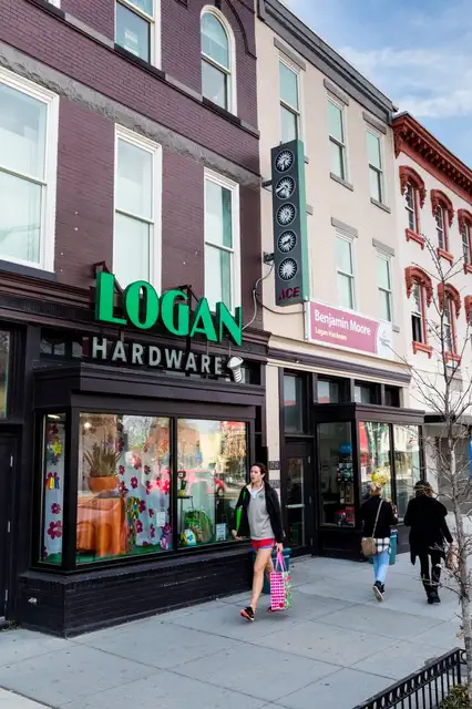 Logan Hardware - Вашингтон, округ Колумбия.