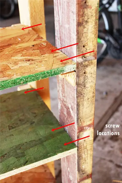 DIY (своими руками) хранения обуви - повторите этот процесс крепления полки