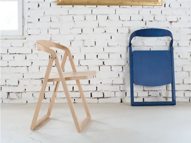 Складной буковый стул Patan