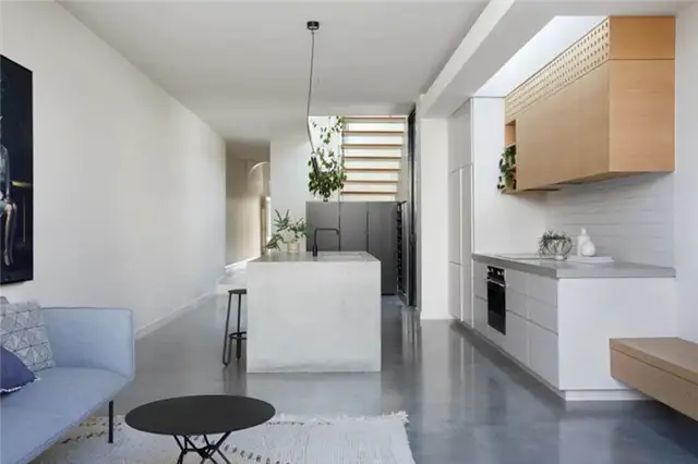 Кухня Tom-Robertson-Architects-Cable-Houe