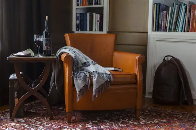 Кресло Moore Giles Armchair