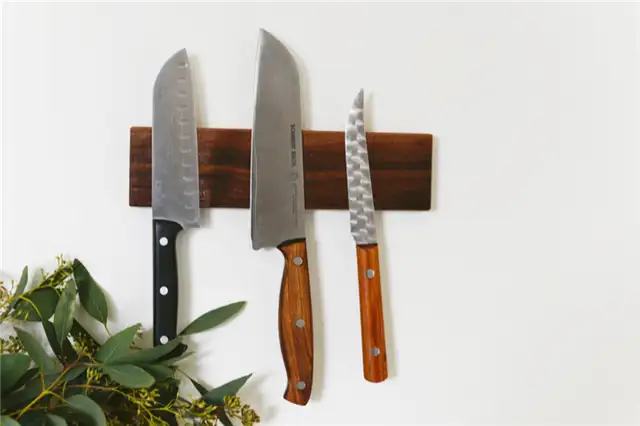 магнитная полка для ножей DIY (своими руками)