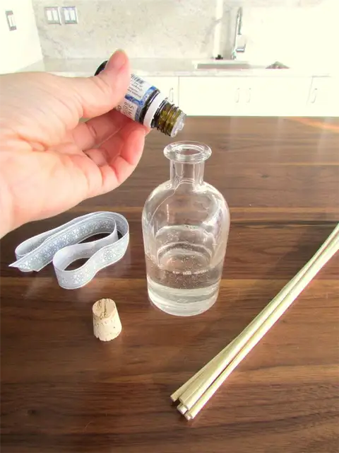 diy-essential-oil-reed-diffuser-step3