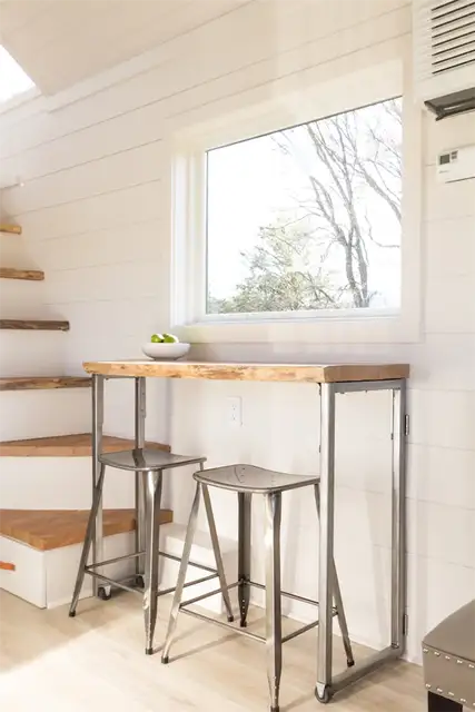 Olive Nest Tiny Homes на колесах - стоячий бар