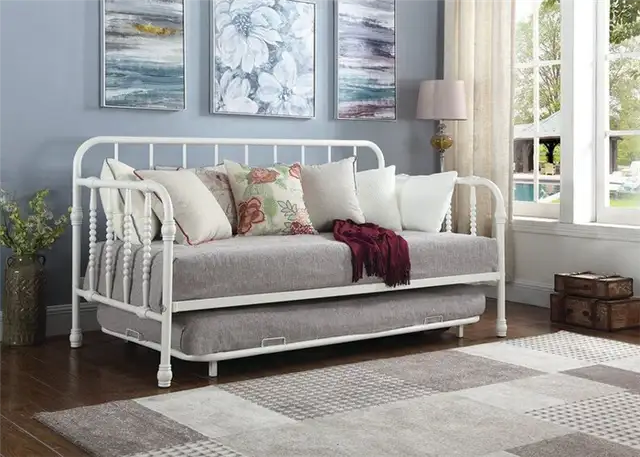 Hillsborough Twin Metal Daybed with Trundle