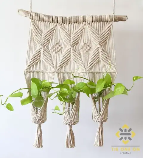 станция для размножения из макраме