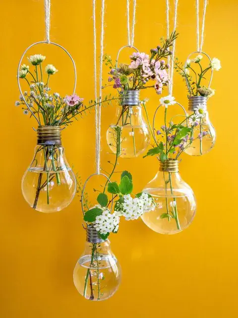 Подвесные плантаторы и вазы DIY (своими руками) для лампочек