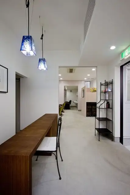 cure-salon-monsieur-upsetters-architects2
