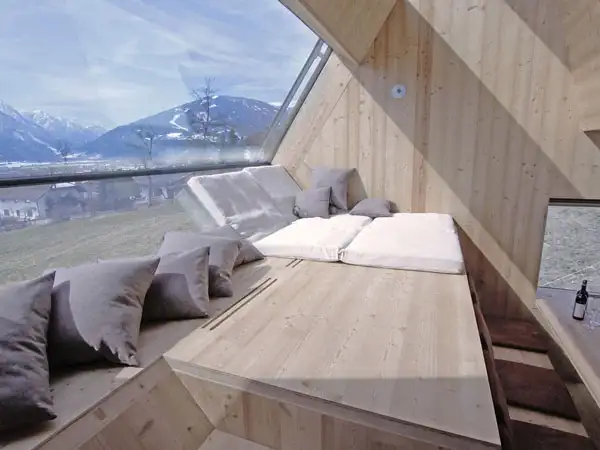 ufogel-compact-micro-house3