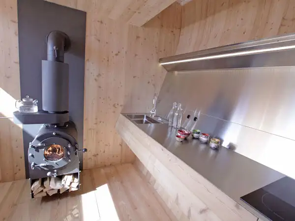 ufogel-compact-micro-house2