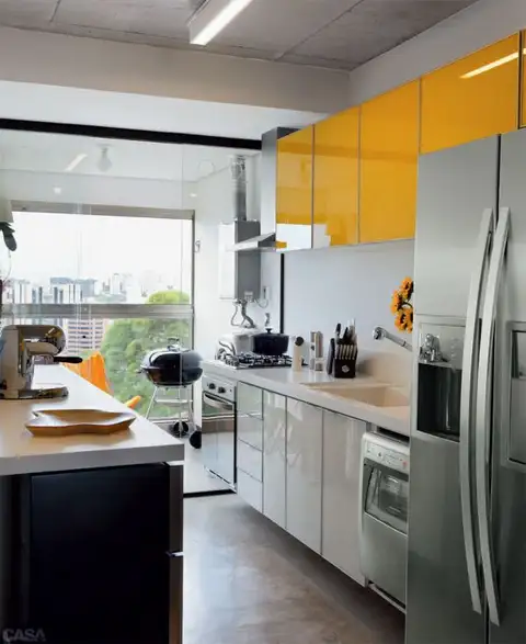 smart-apartment-patition-plastic-crates-wall-divide2