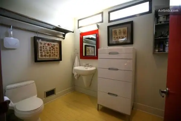 1918-gas-station-converted-into-home10