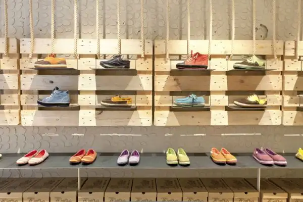 SoleRebels-store-by-Dom-Architecture1