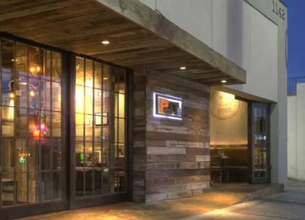 M-B-Post-Restaurant-Reclaimed-wood3