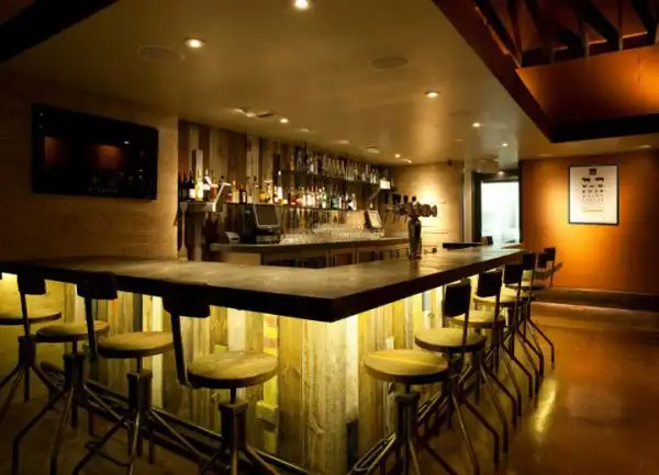 M-B-Post-Restaurant-Reclaimed-wood1