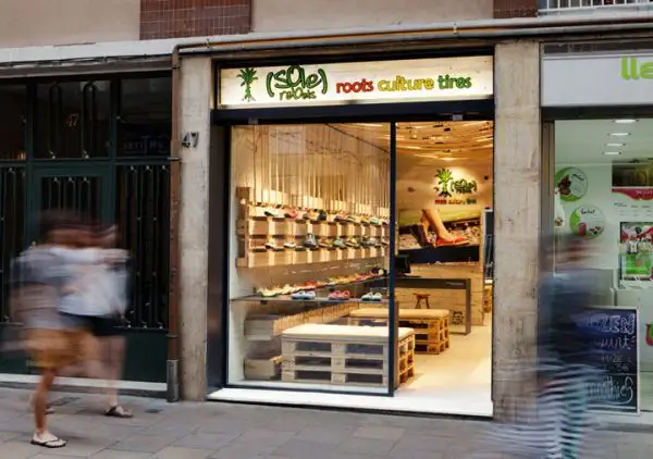 SoleRebels-store-by-Dom-Architecture3