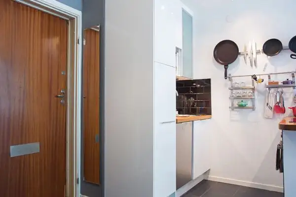 37pm-small-apartment-with-island8