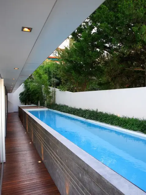 lap-pool