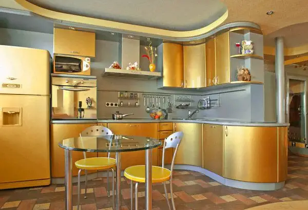 современная кухня с золотыми листьями