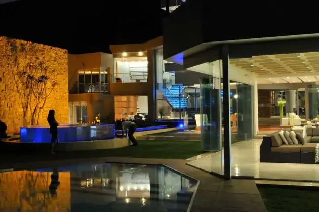 Стеклянный дом от Nico Van Der Meulen Architects9