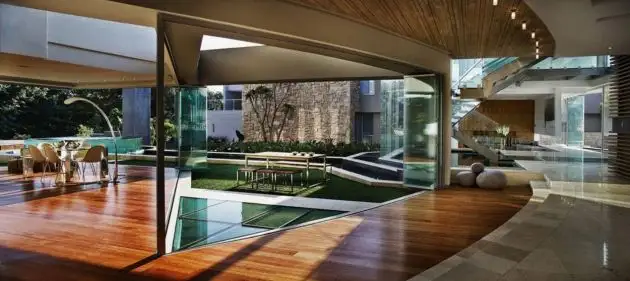 Стеклянный дом от Nico Van Der Meulen Architects19