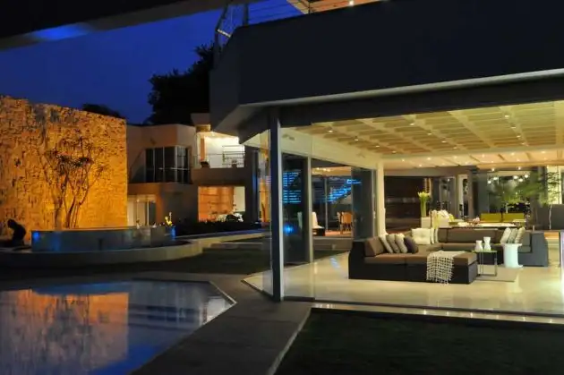 Стеклянный дом от Nico Van Der Meulen Architects8