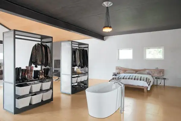 hill-marfa-texas-bathroom-bedroom