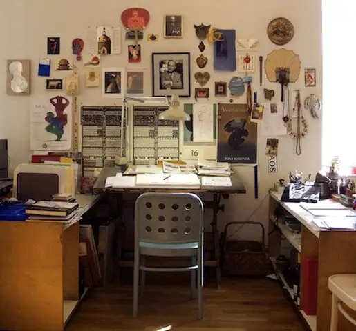 milton_desk1