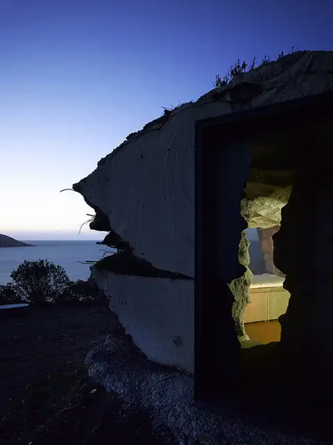 trufa-concrete-cave-building2