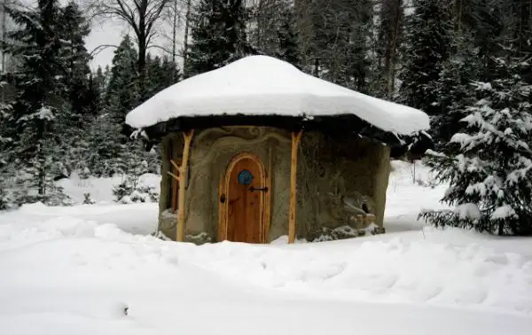 соломенный домик1