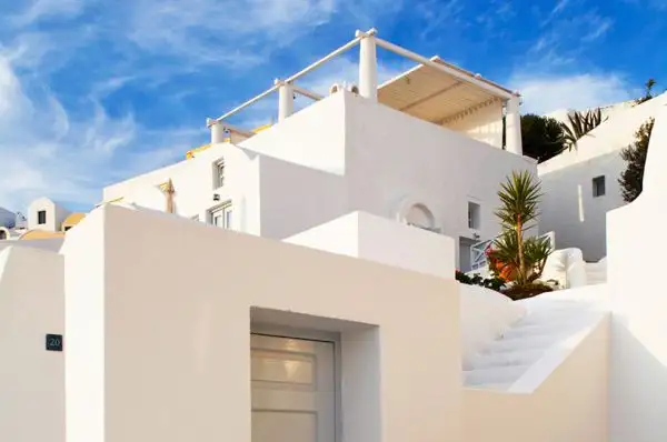 katikies-hotel-in-oia-santorini-greece3