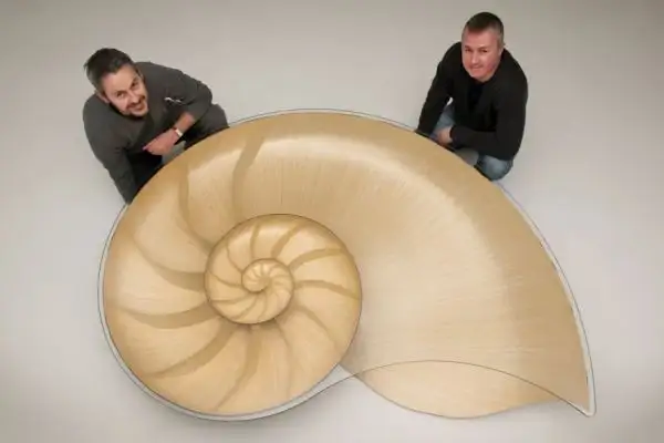 nautilus-ii-table