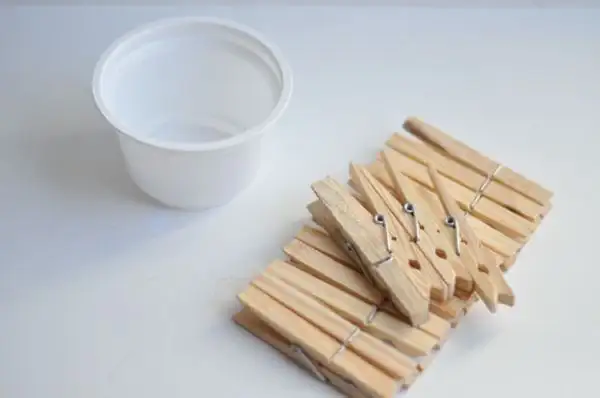 spring-fling-clothespin-flower-pot3