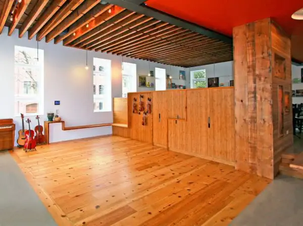 Schoolhouse-Turned-Home7