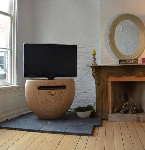 bloom-tv-stand-by-leon-van-zanten1