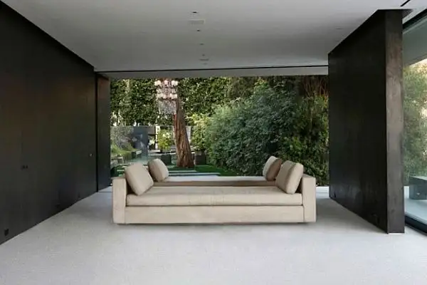 spread-movie-house8