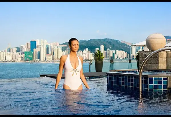 world-amazing-rooftop-pool-intercontinental-hotel