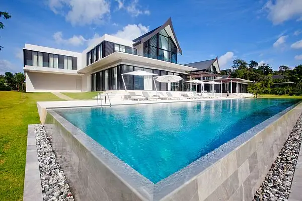 home-in-cape-yamu-phuket