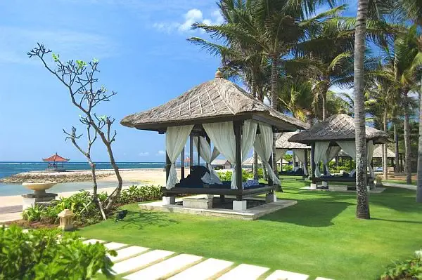 Luxury-Conrad-Bali