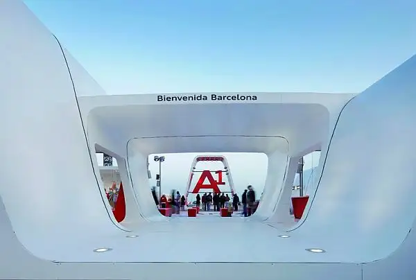Audi AreA1 showroom2