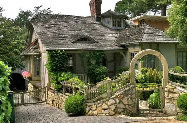 Carmel-Cottage-for-Sale