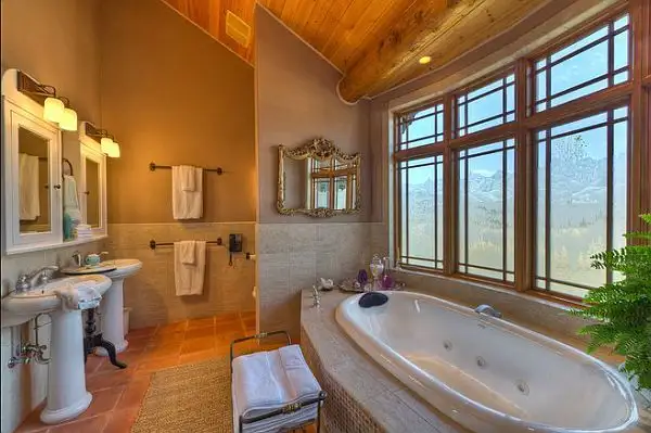 log-private-lake-house2