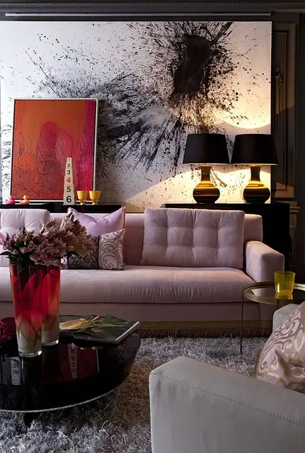 living-room-art-choose-splash