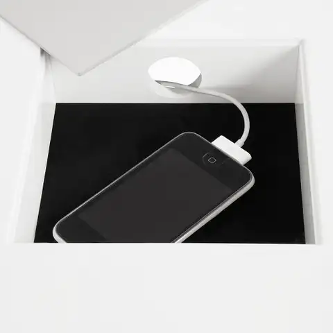 more-milk-classic-table-desk-04