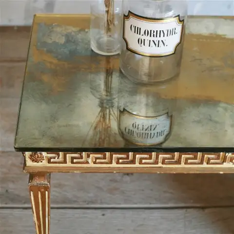 Винтажный кофейный столик One of a Kind Greek Key