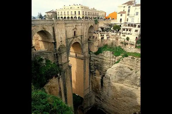 impress-bridges-puente-nuevo-spain