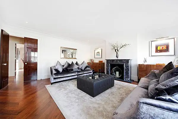 двухэтажный мезонет лондон1